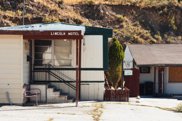 Lincoln Motel, Austin, Nevada, USA - seen by streb