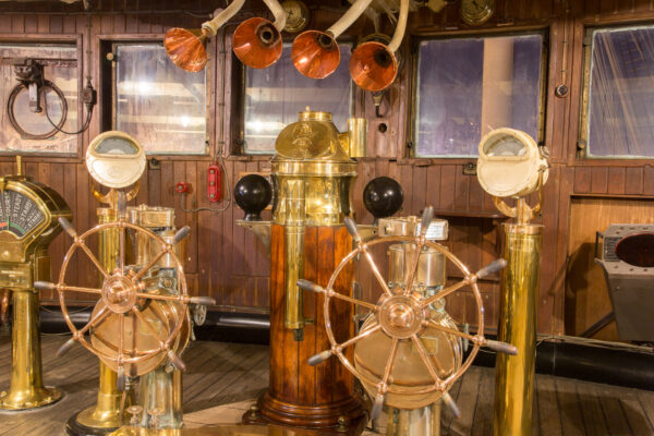 RMS Queen Mary, Long Beach, Los Angeles, California, USA - seen by streb