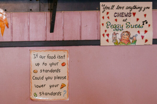 Peggy Sue's 50's Diner, Yermo, California, USA - seen by streb